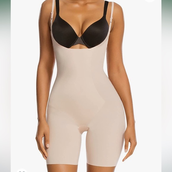 ShaperX Other - NEW ShaperX Tummy Control Shapewear Fajas Bodysuit Beige Size Large NWT